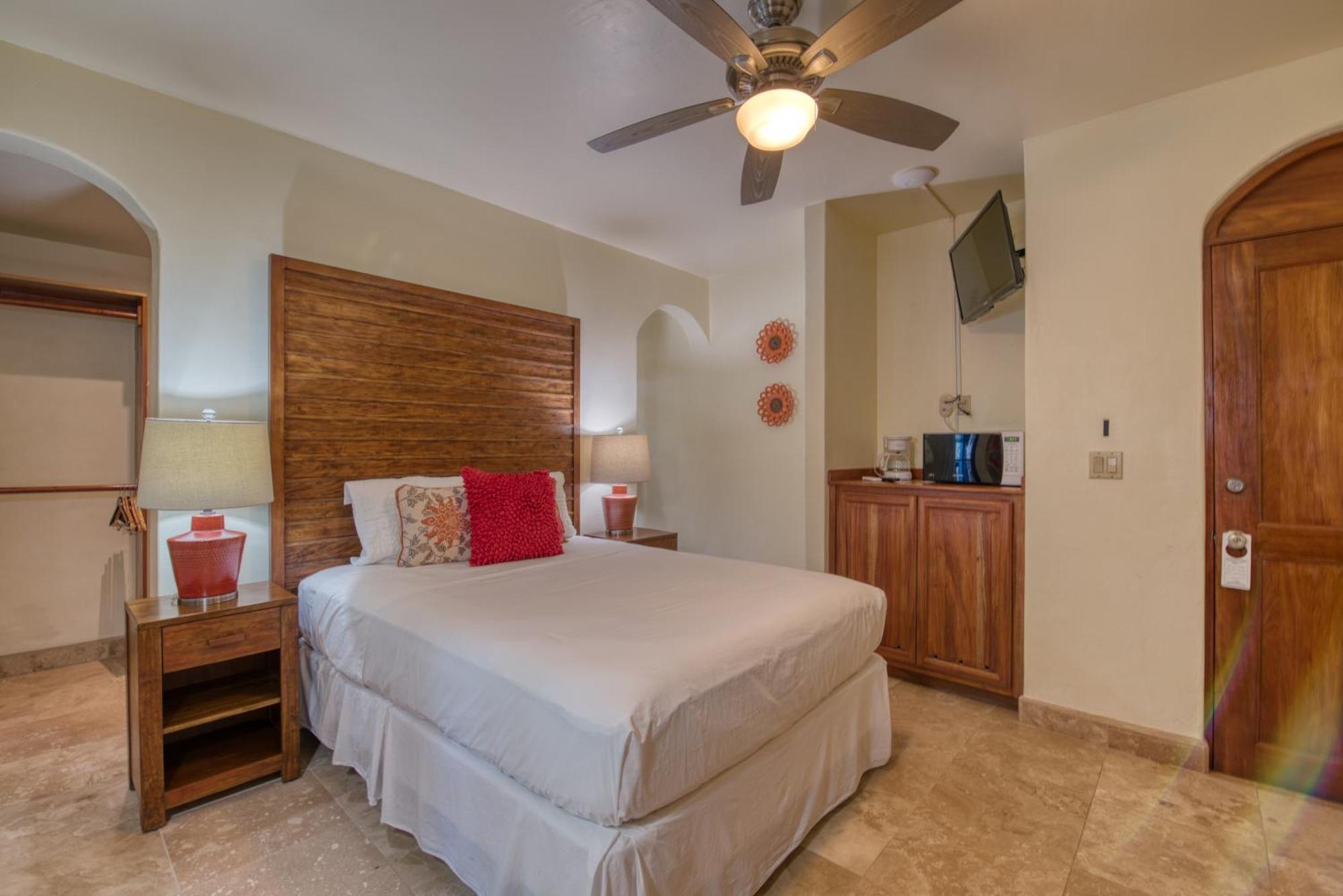 Caribe Tesoro Hotel West Bay Eksteriør billede