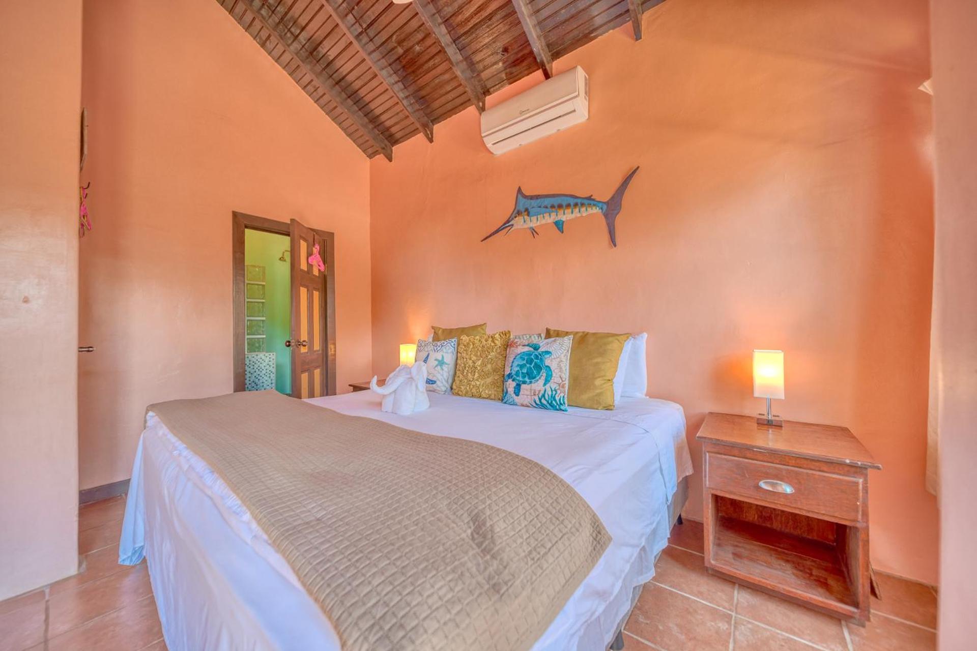 Caribe Tesoro Hotel West Bay Eksteriør billede